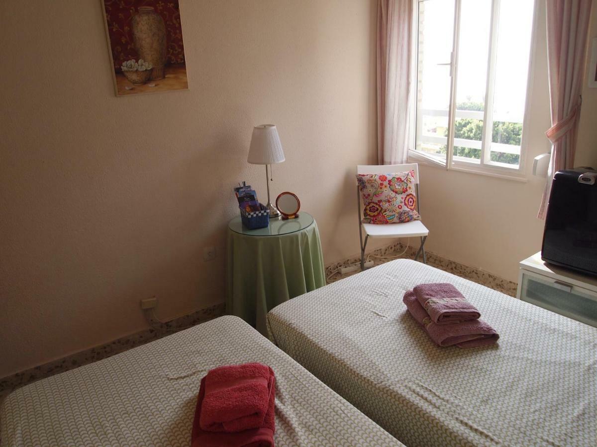 Habitaciones Frente A La Playa Малага Екстер'єр фото
